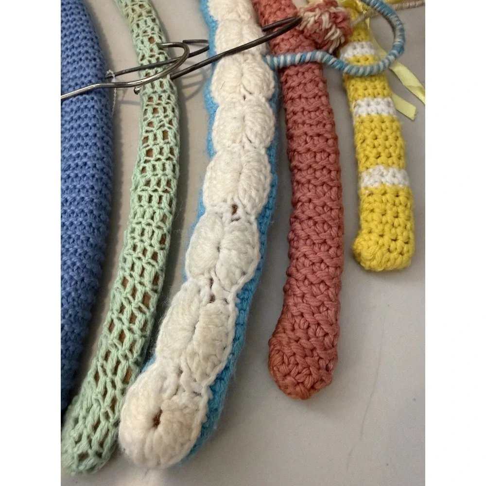 Vintage Lot of 7 Vintage Retro Crochet Yarn Metal‎ Coat Hangers